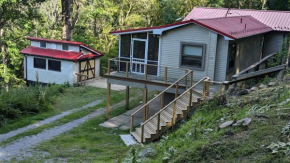 Red Roof mountain cabin with Starlink internet